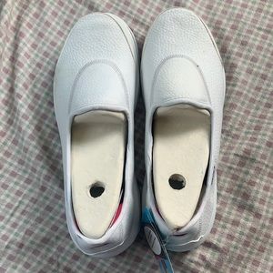 White Sketchers Go Walk size 11